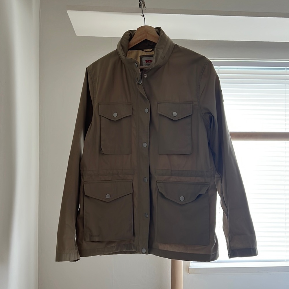 Fjallraven Raven Lite Jacket Ws M in tan